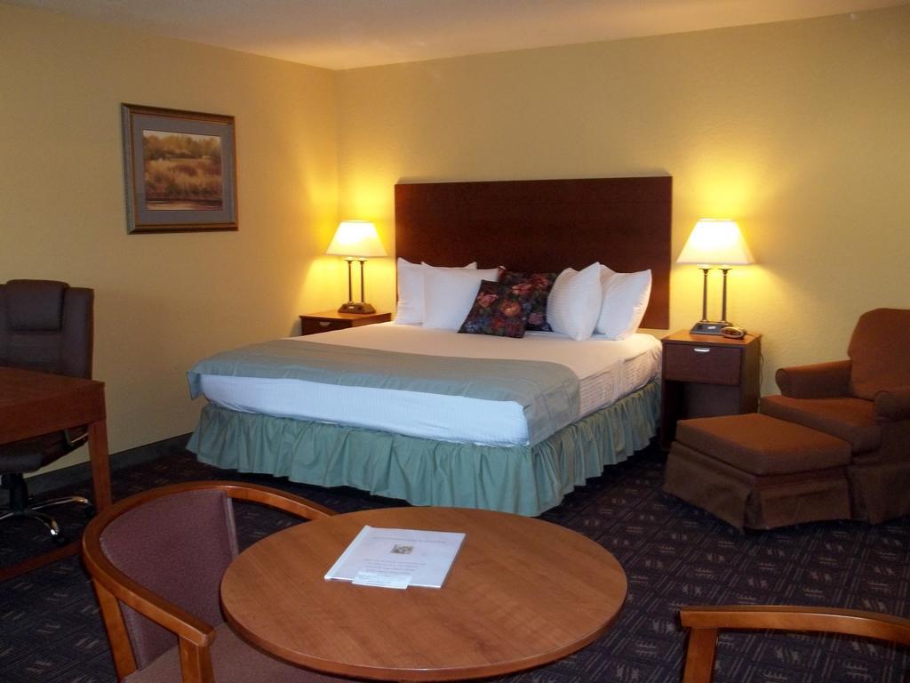 Southern Inn And Suites Yorktown Extérieur photo